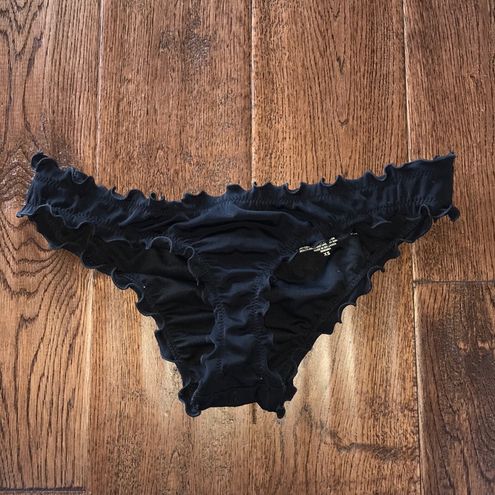 -SOLD-   Bikini bundle - Picture 8 of 8